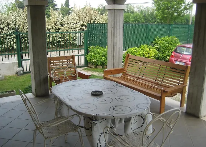 Samuel Bed & Breakfast